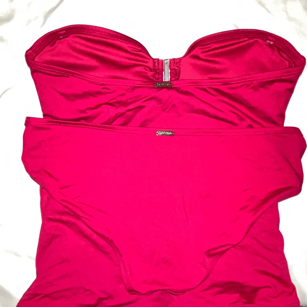 CALVIN KLEIN SWIMSUIT SET